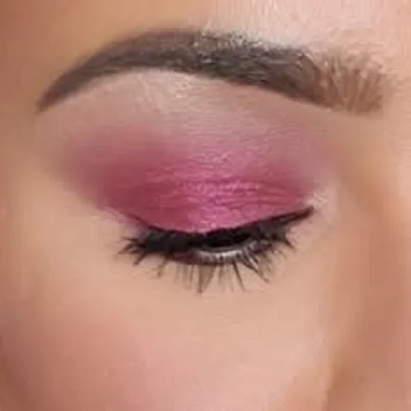 Younique Moodstruck Liquid Shadow Egotistical NIB - Picture 7 of 7
